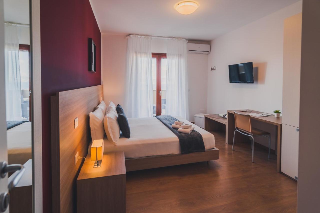 Trip Room & Breakfast Реджо ди Калабрия Екстериор снимка